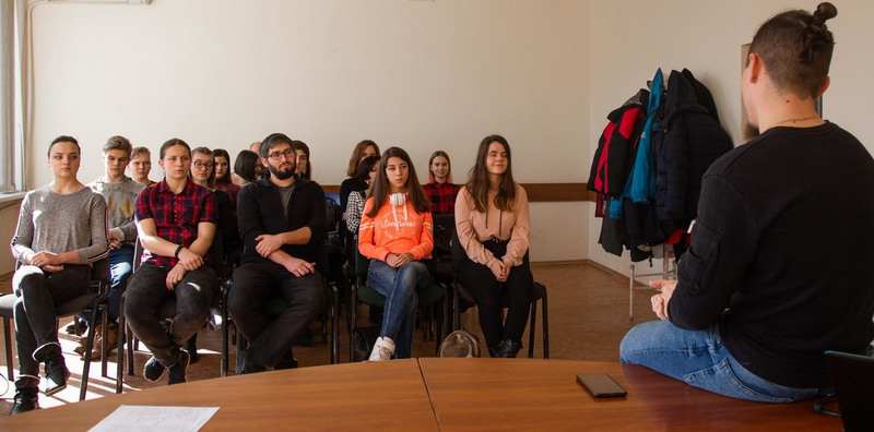 Запорожская молодежь учится строить гражданское общество