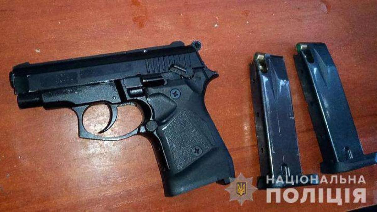 В Мелітополі поліцейські вилучили зброю