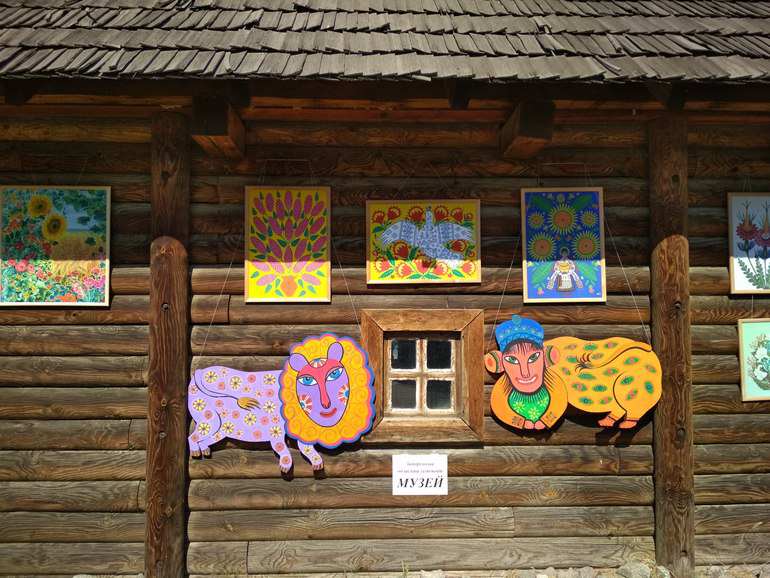 художній музей на Арт-Форумі фото