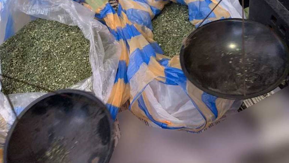 Між Пологами та Гуляйполем шляховики почали укладати верхній шар дорожнього покриття