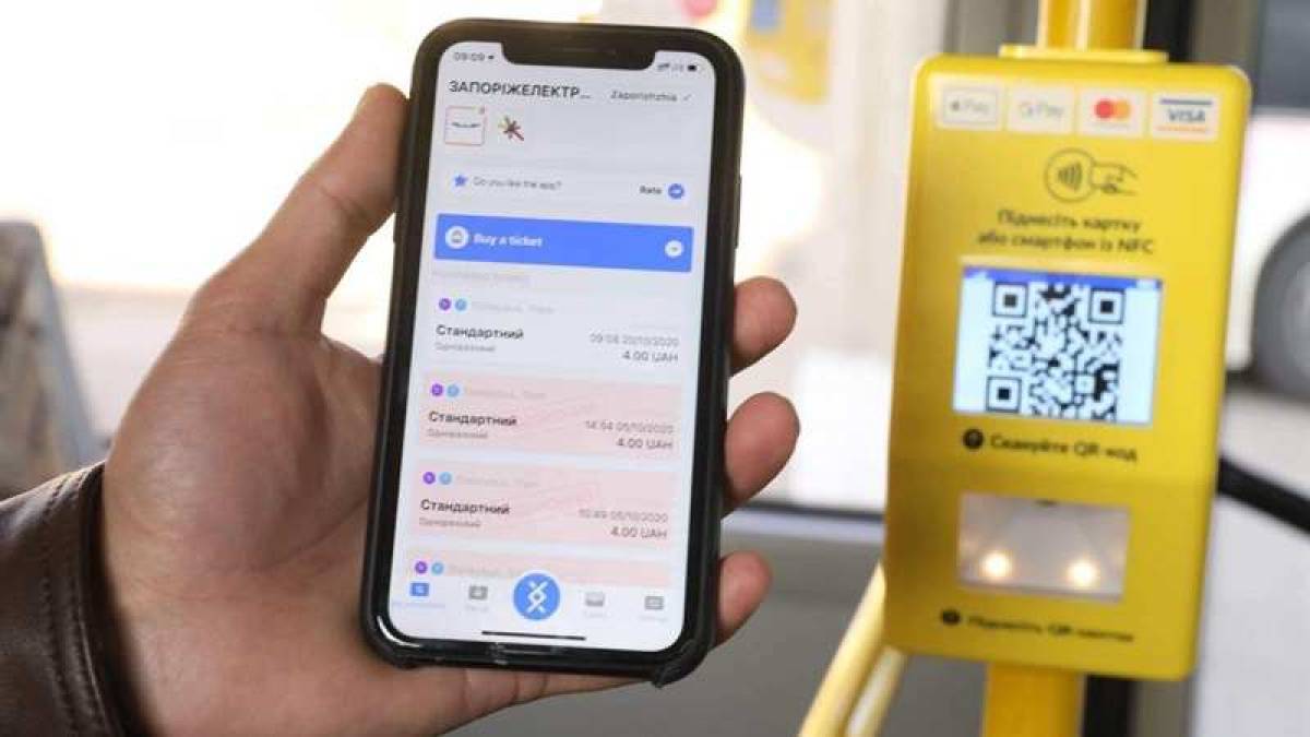 Близько тисячі запоріжців платить за проїзд безконтактно