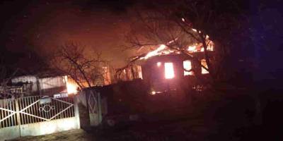 У запорізькому селі вогонь знищив будинок