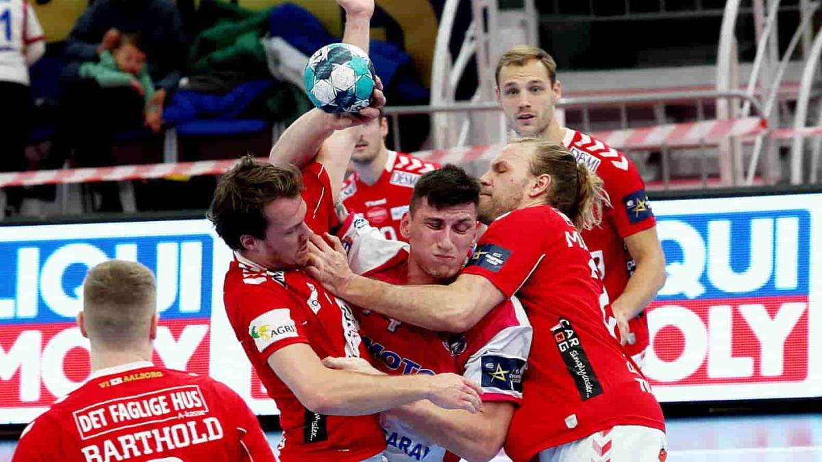 ГК «Мотор» уступил в концовке матча 13-го тура Лиги чемпионов (видео, фото)