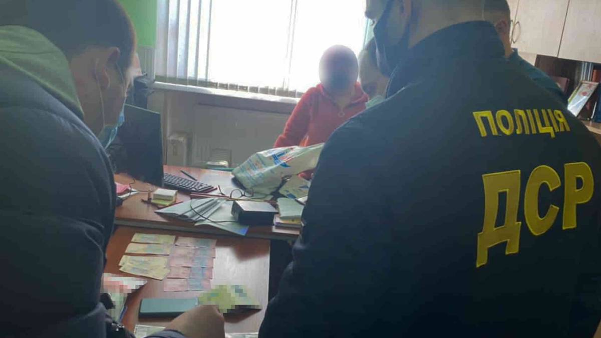 Вища освіта, іноді, коштує не дешево