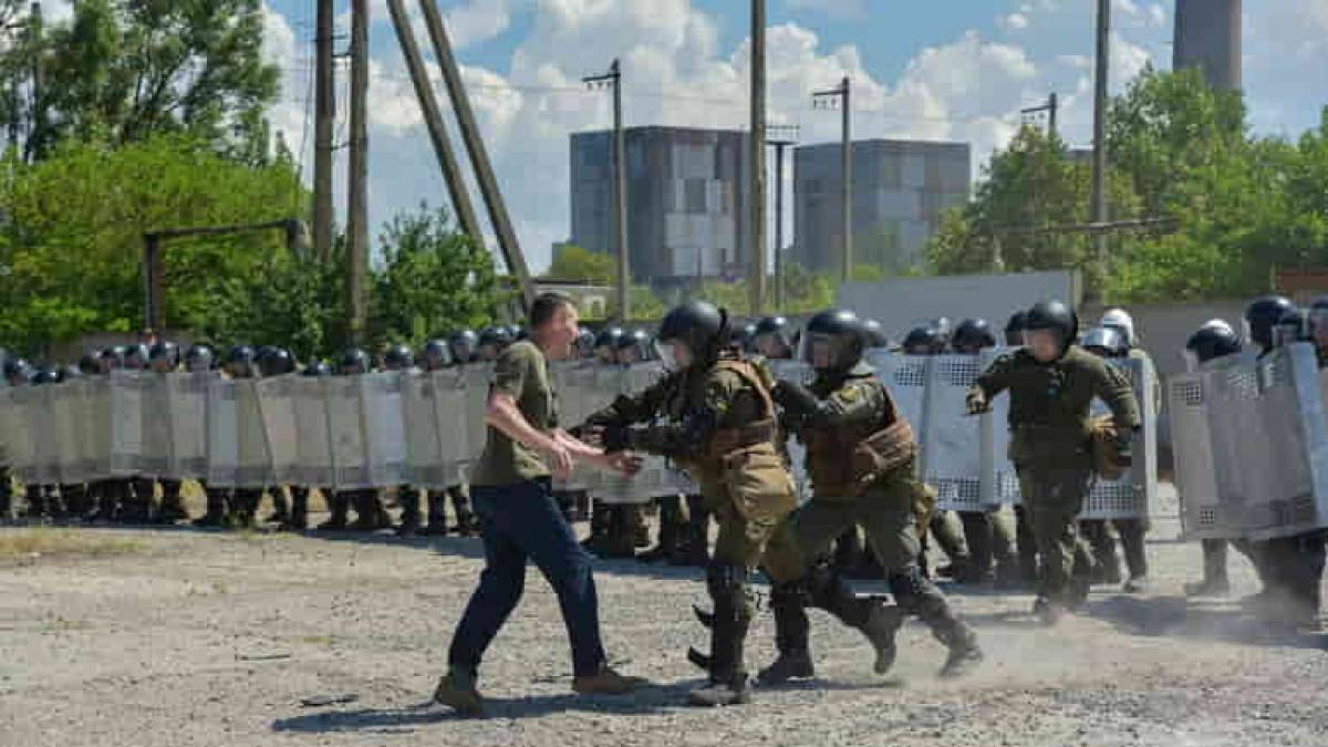 На Запоріжжі у військовій частині 3042 пройшли тактико-спеціальні навчання