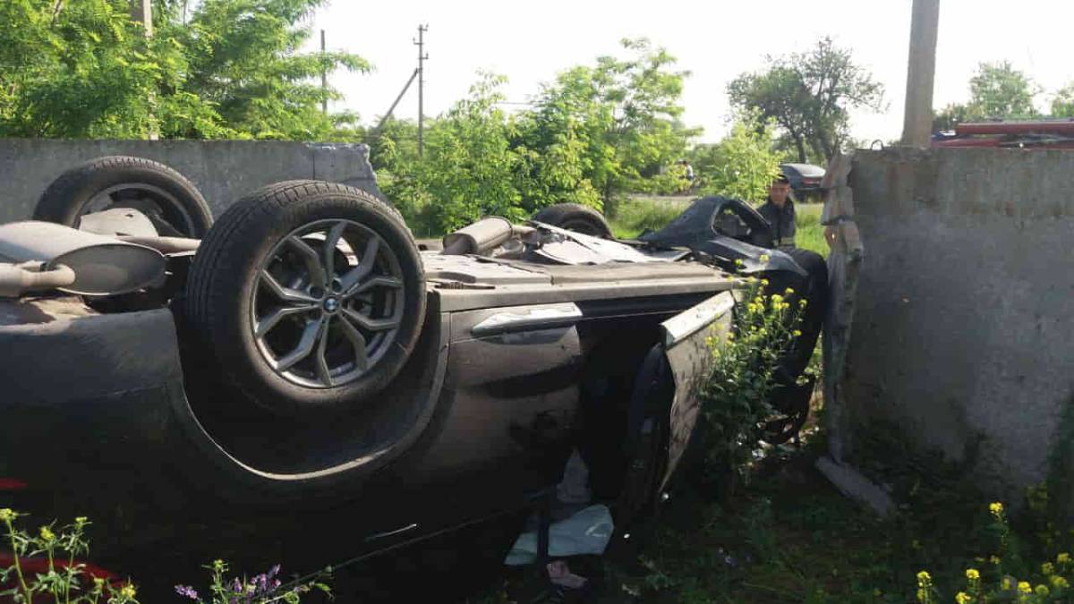 Водій БМВ влаштував автомобілю краш-тест