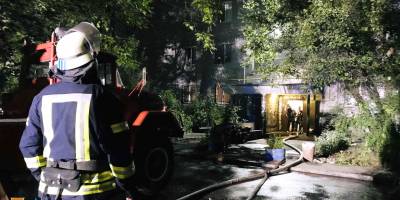 Внаслідок пожежі травмувалась 53-річна жінка, ще 2 дітей евакуювали