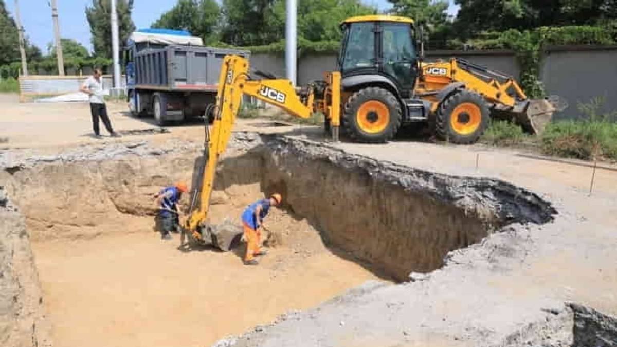 У Запоріжжі будують новий майданчик для автобусів