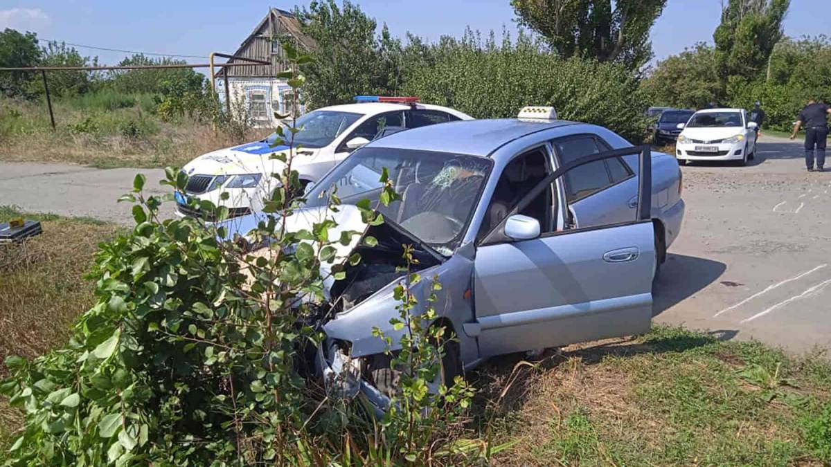 П’яний водій травмував поліцейського