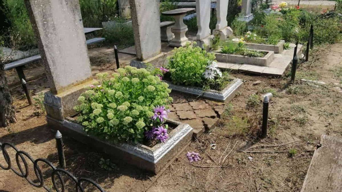 Повідомили про підозру чоловіку, який скоїв наругу над могилами