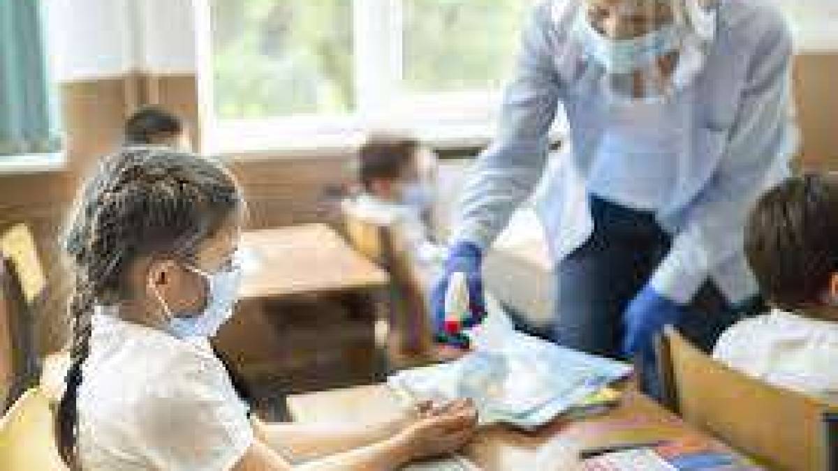 82 процента шкіл області працюють у звичайному режимі