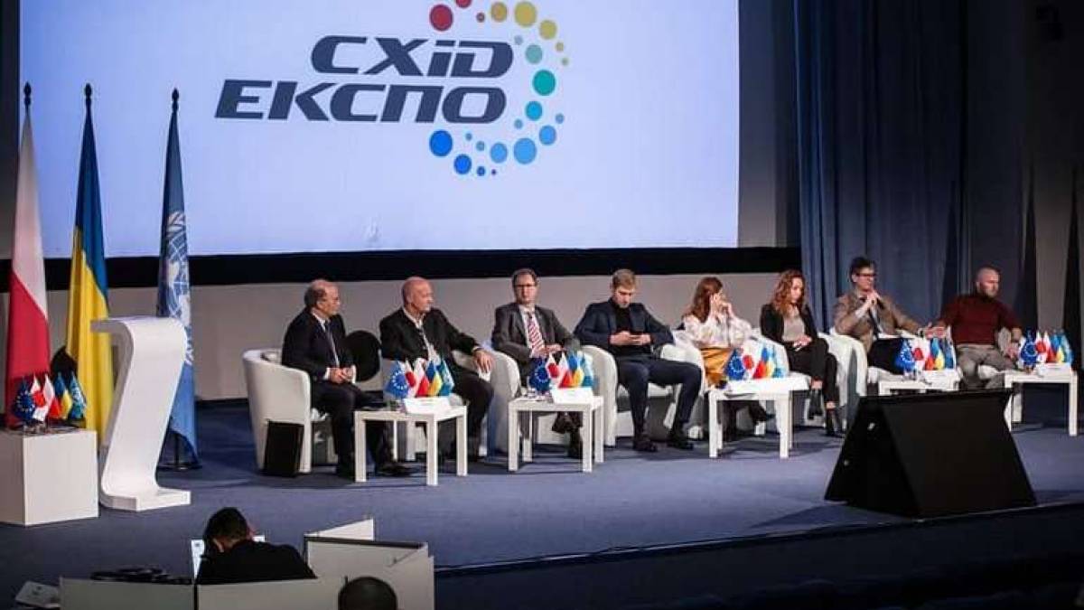Запорізькі промисловці презентують продукцію на виставці “Схід-Експо 2021”