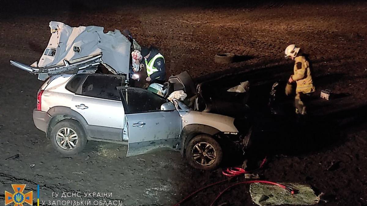 Внаслідок ДТП загинув 36-річний водій легковика