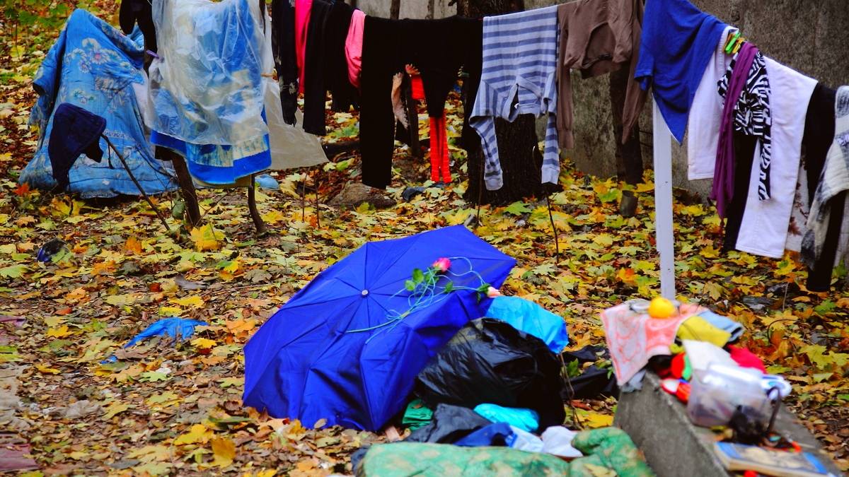 Запорожские бомжи – 2020. Один день из жизни запорожских бомжей (фото, видео)