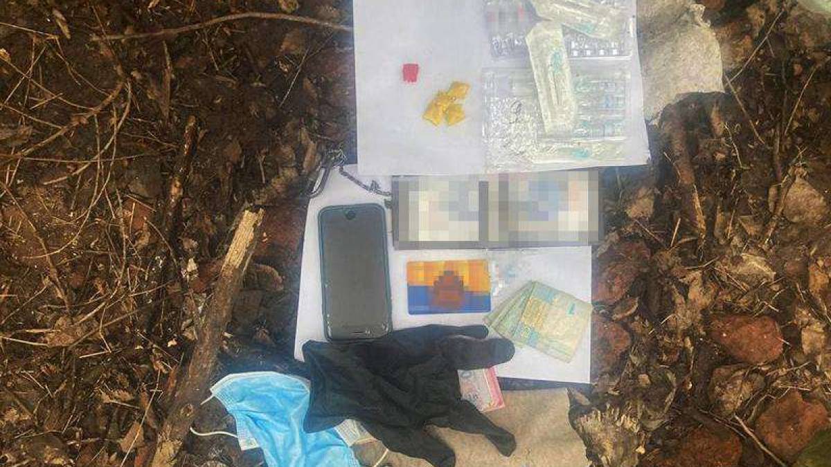 У Запоріжжі поліцейські викрили наркозбувачів