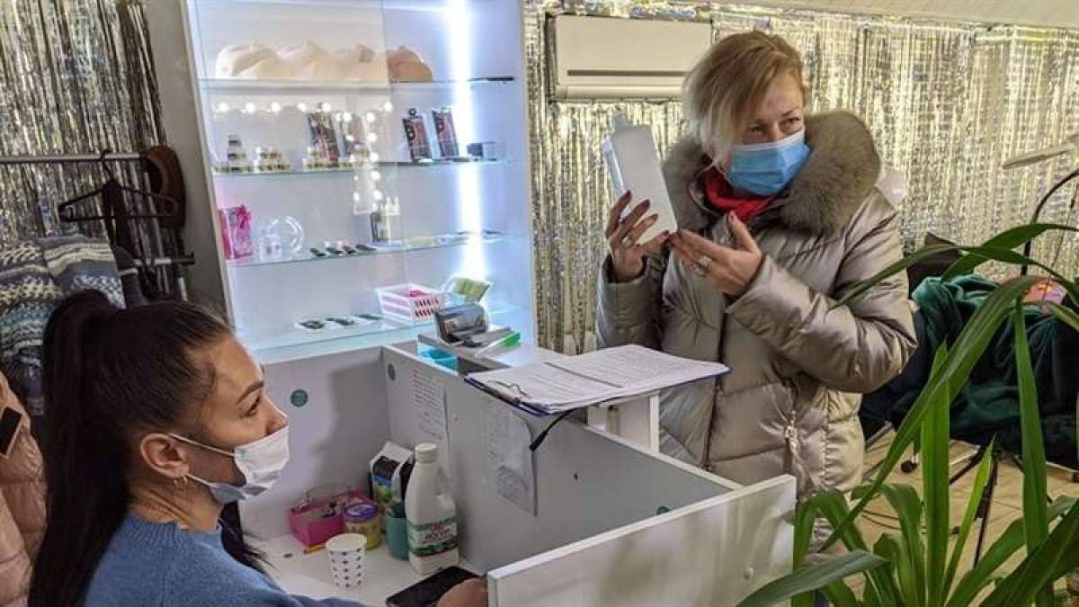 В Запорожье продолжаются проверки соблюдения карантинных ограничений