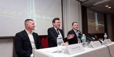 На запорізьких мостах будівельні роботи ведуться  на декількох спорудах.