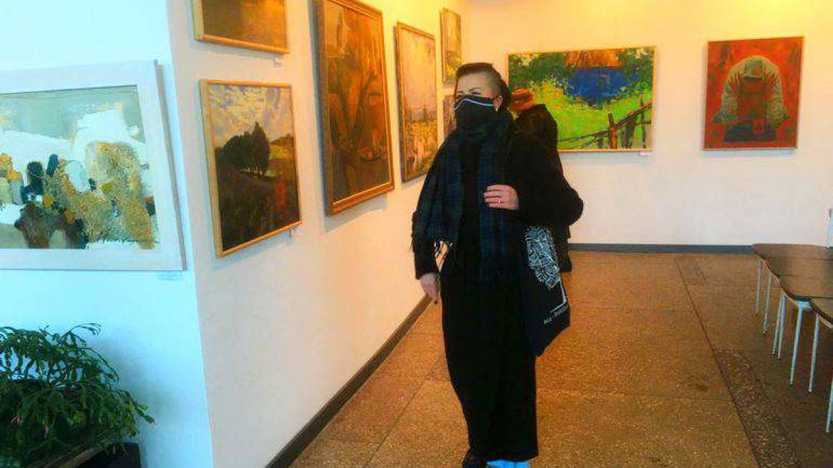 У Запоріжжі демонструється виставка “Міст дружби “Поєднані Дніпром”
