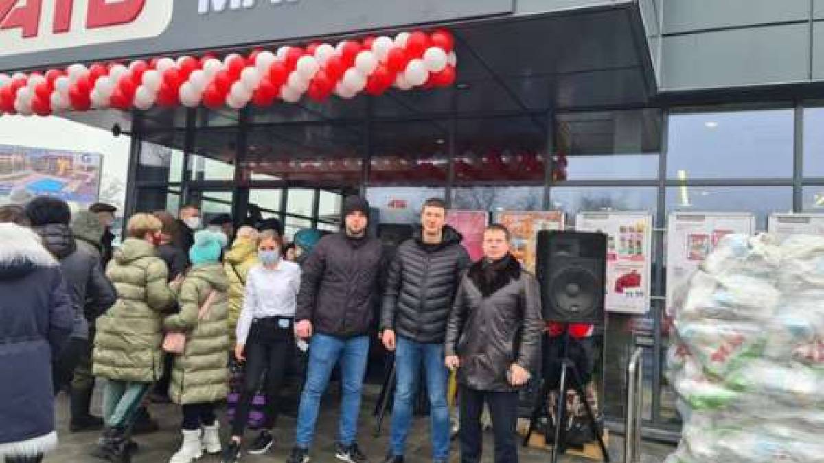 На Запоріжжі у громаді відкрили “чорний” АТБ