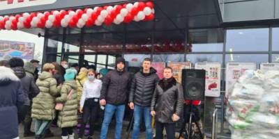 На Запоріжжі у громаді відкрили “чорний” АТБ