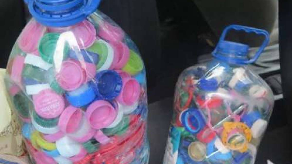Збирай пластик до Всесвітнього дня води та вигравай настінний годиник!