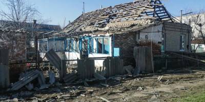 В Орехове от вражеских обстрелов пострадало пять домов