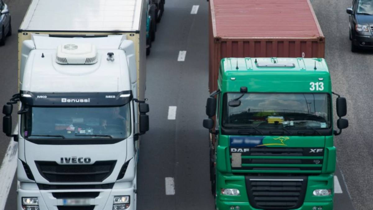 ЄС пропонує спростити вантажні перевезення з Україною та Молдовою