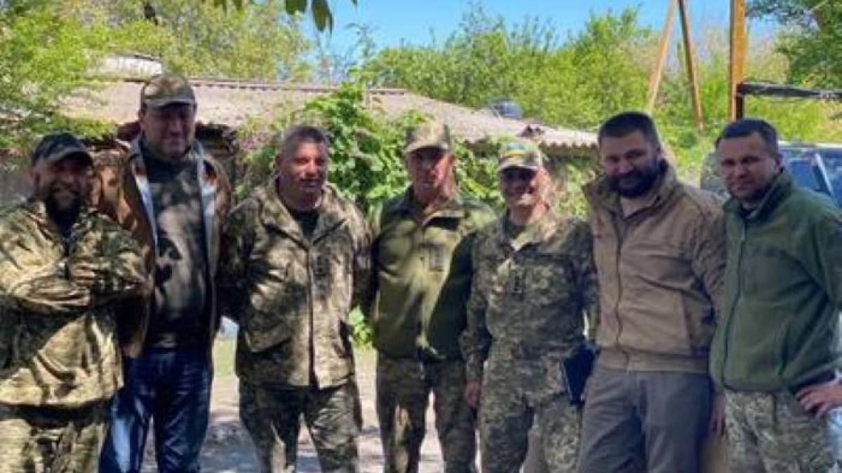 Глава ЗОВА привітав військових 59 окремої мотопіхотної бригади з річницею заснування