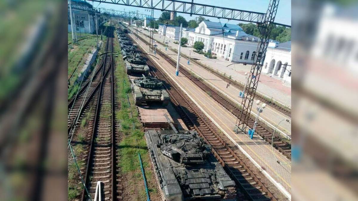 На ждвокзале Мелитополя снова заметили российские танки. На этот раз это Т-72Б