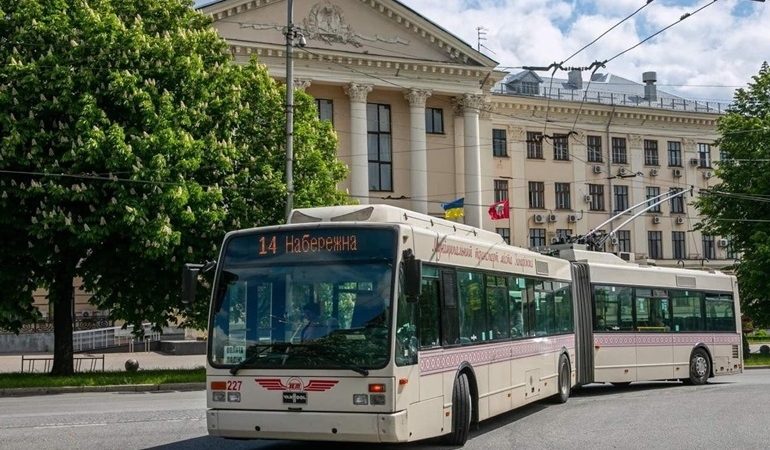 О работе в Запорожье 13 мая общественного транспорта