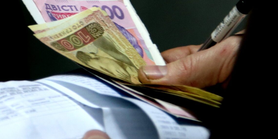 https://img.cncenter.cz/foto/predsednictvi-petr-fiala-mikulas-bek/MHgwL3NtYXJ0L3RoYg/1-normal690-7746209.jpg?v=1&st=zRyKHP5DISf4wGzDTNaZA4pPMykq98TseBqfl9nxU20&ts=1600812000&e=0
