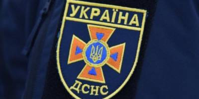 За добу запорізькі рятувальники ліквідували 6 пожеж, довезли 10 т гуманітарки, витягли 60 застрявших авто
