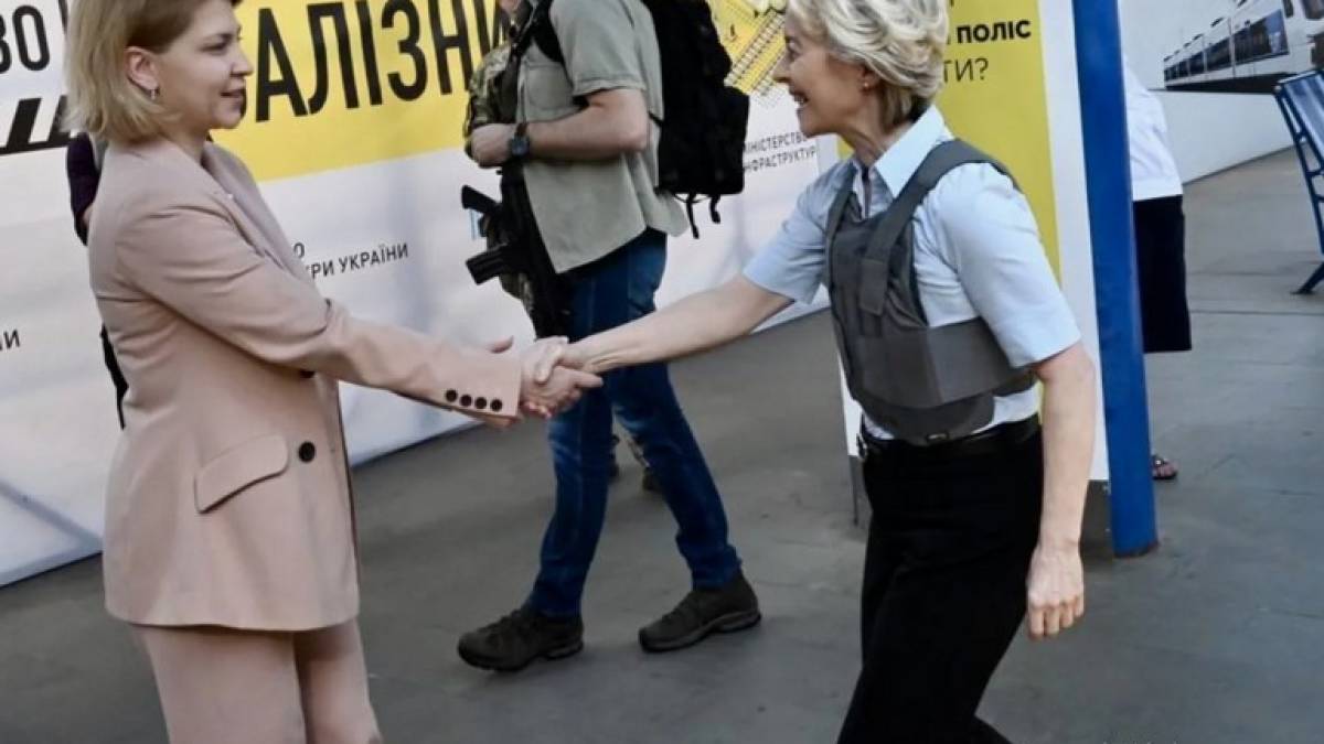 «Шлях України вже відомий» – Урсула фон дер Ляєн відвідала Київ