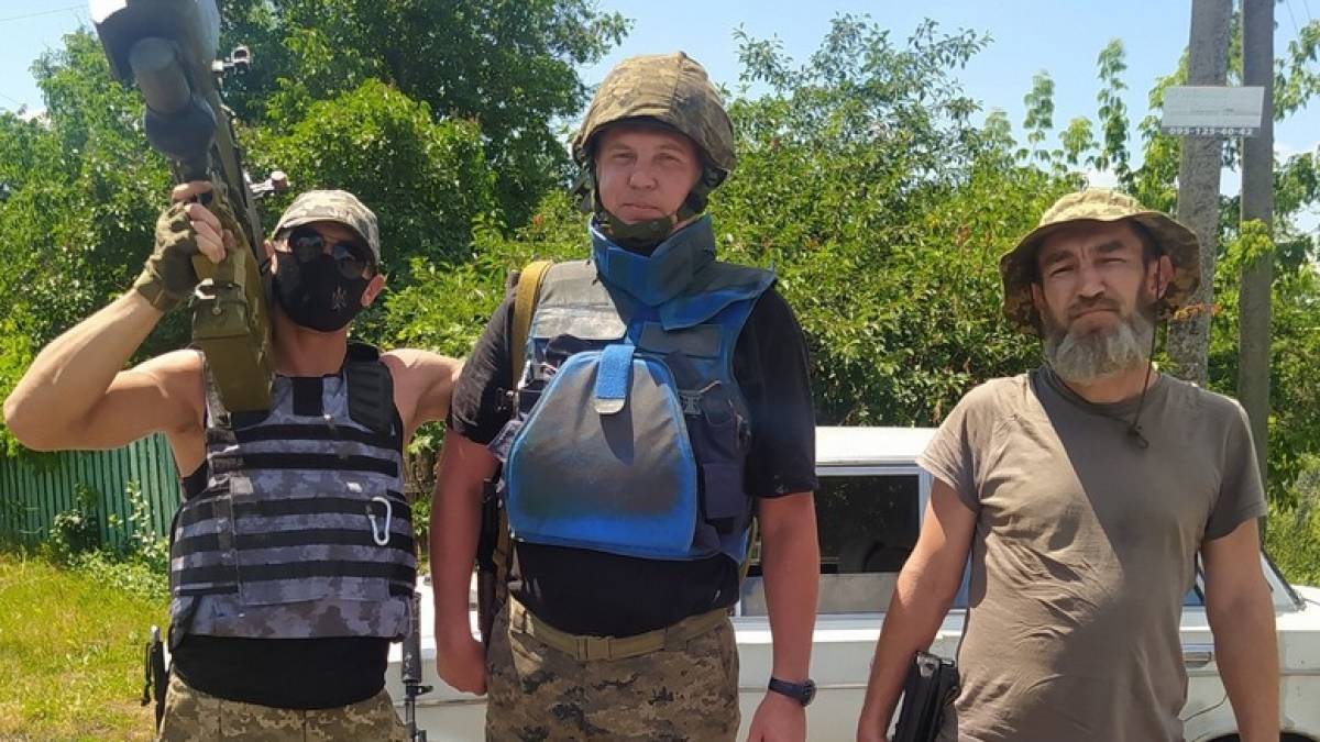 Бойцы из тербата Запорожья Марик, Механик и Дед охраняют землю и небеса родного края