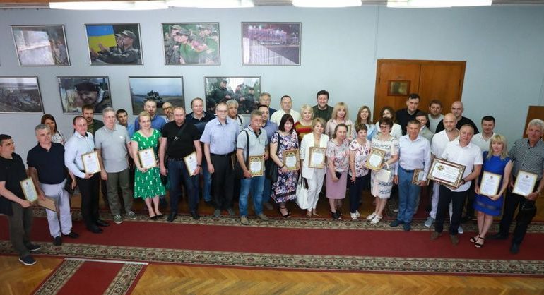 Медики Запорізької області приймають вітання з професійним святом (фото)