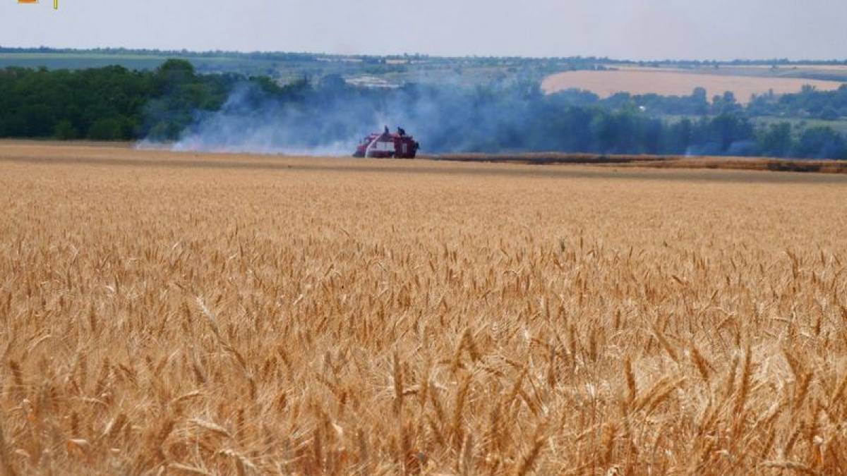 ГУ ДСНС України у Запорізькій області: інформація про ліквідацію наслідків ворожих обстрілів