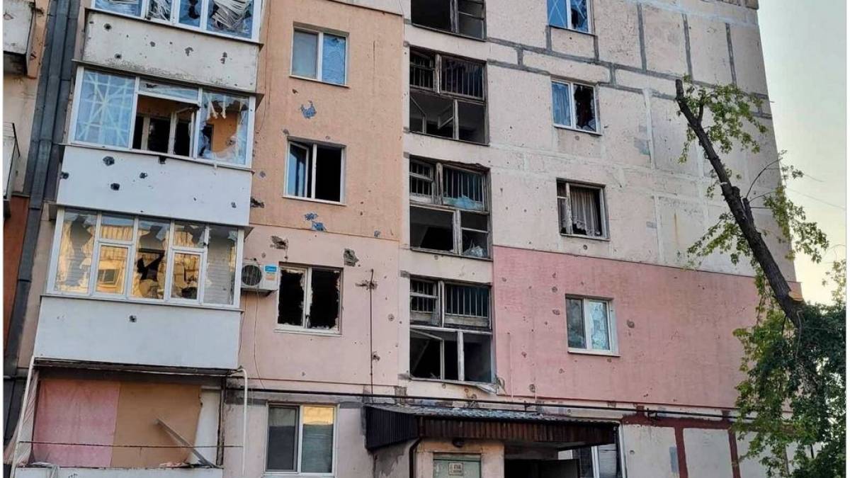 На Запорожье оккупанты ночью расстреляли Степногорск: один человек погиб