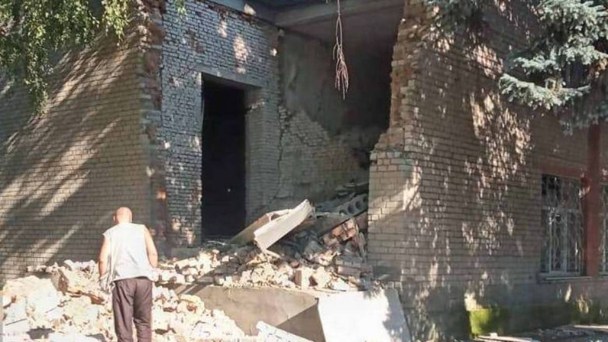 Окупанти обстріляли місто Гуляйполе: постраждав центр дитячої творчості