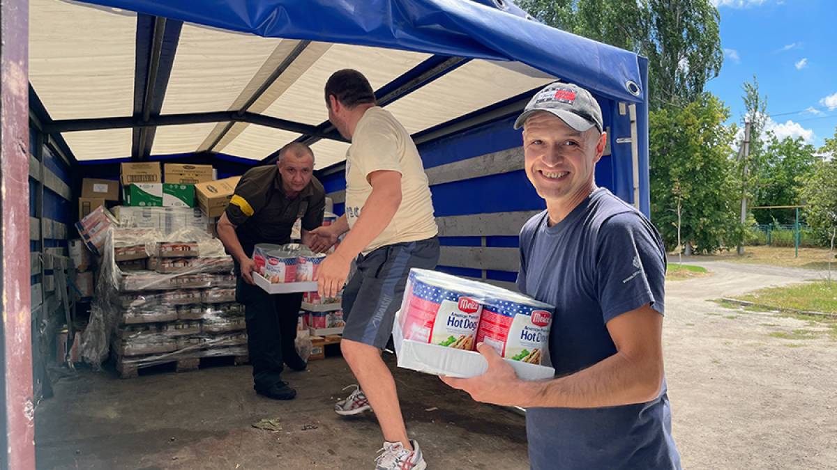 Запорізькі гвардійці допомогли доставити гуманітарну допомогу
