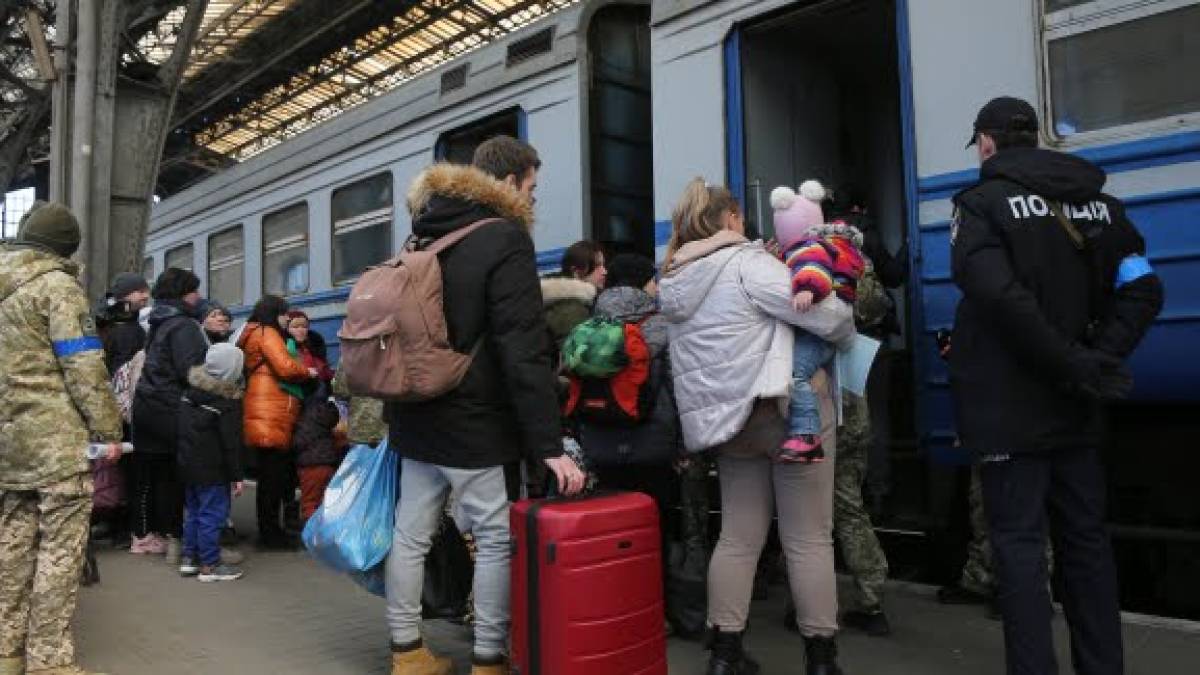 Чиновники прогнозируют новую волну переселенцев с Запорожской области на запад