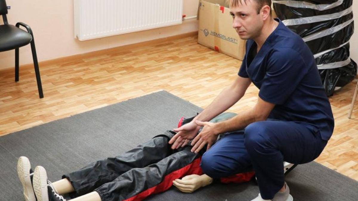 Запорізькі поліцейські покращили навички у сфері домедичної підготовки