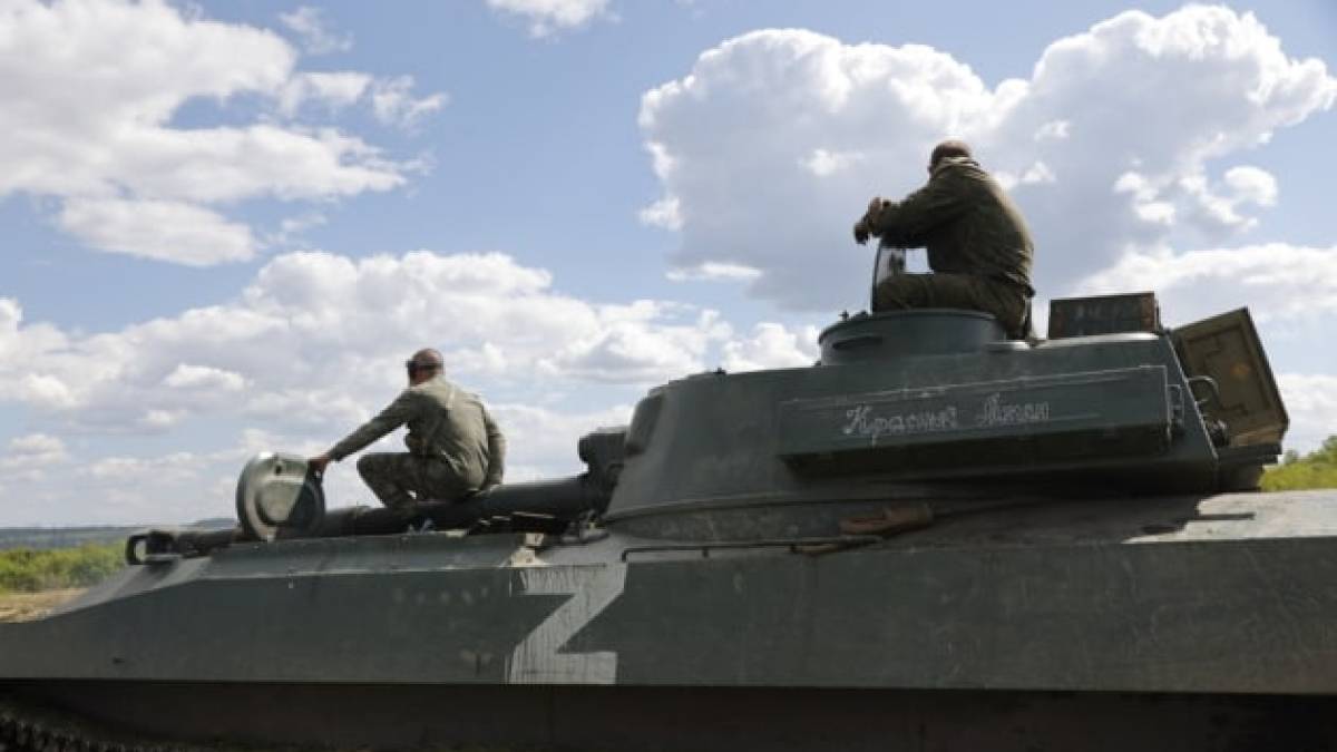 У Мелітополі окупанти розмістили військову техніку на небезпечному підприємстві