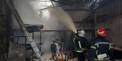 В Енергодарі окупанти обстріляли пожежну частину