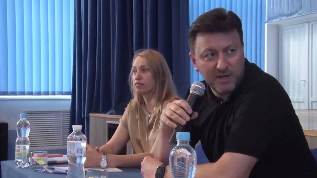 Олександр Старух зустрілися із батьками школярів Запоріжжя та області