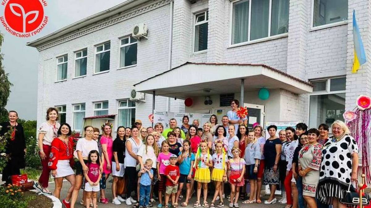 Благодійний ярмарок від Клубу успішних пані Широківської громади