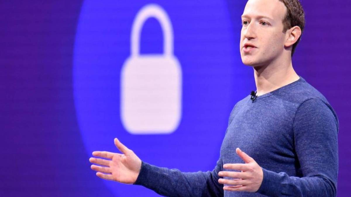 Сумно, коли тебе звільняють із Facebook