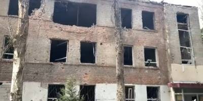Наслідки нічних обстрілів Запоріжжя: Олександр Старух побував на місці зруйнованого навчального закладу