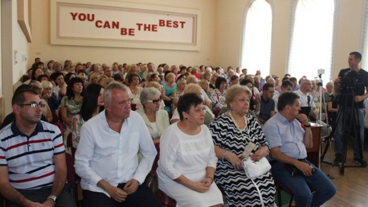 У Запоріжжі обговорили головні завдання у новому навчальному році