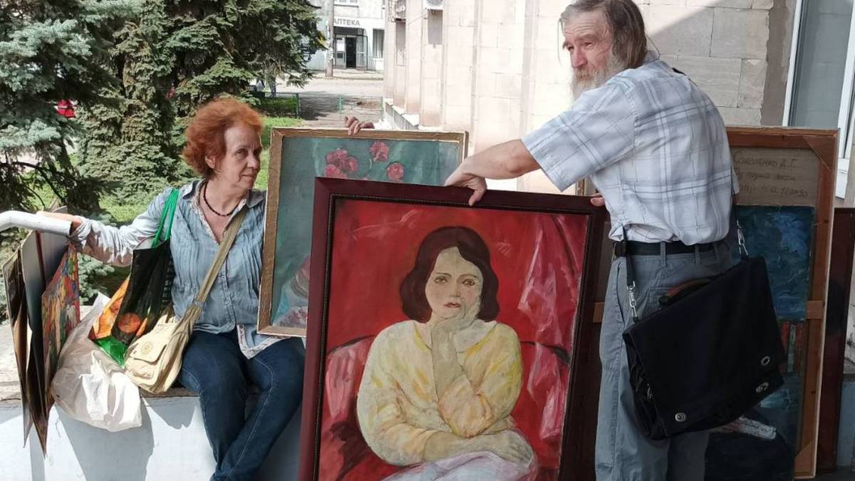 Виставки не закінчуються, процес триває