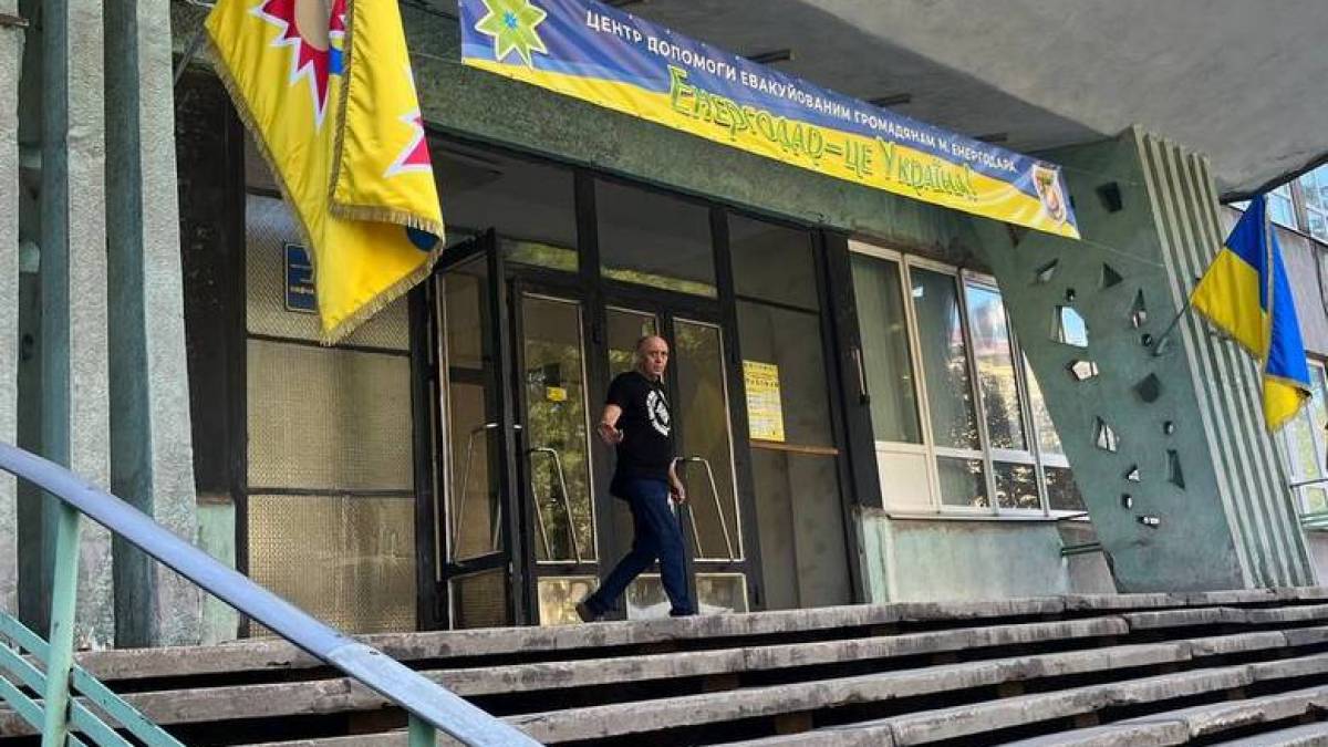 У Запоріжжі створено центр допомоги евакуйованим громадянам з Енергодара